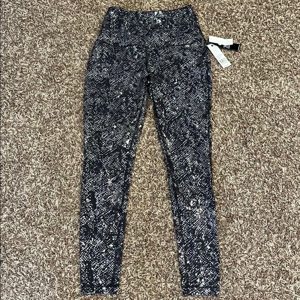 NWT Zelos Workout pants